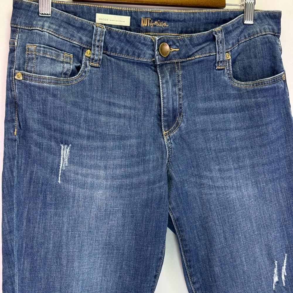 Kut From The Kloth Maggie Skinny Boyfriend Mid Rise Distressed Jeans Size 10 - Picture 2 of 6